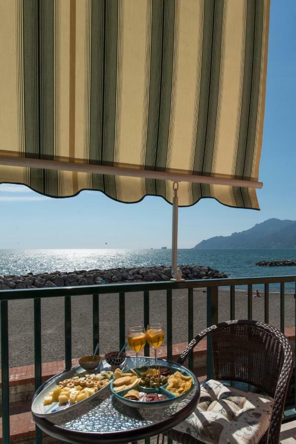 Ferienwohnung Dulce Mare Salerno Exterior foto